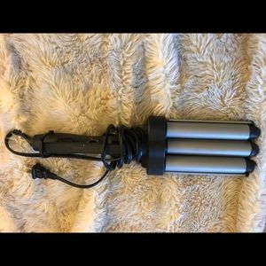 Huge hair waver/crimper
